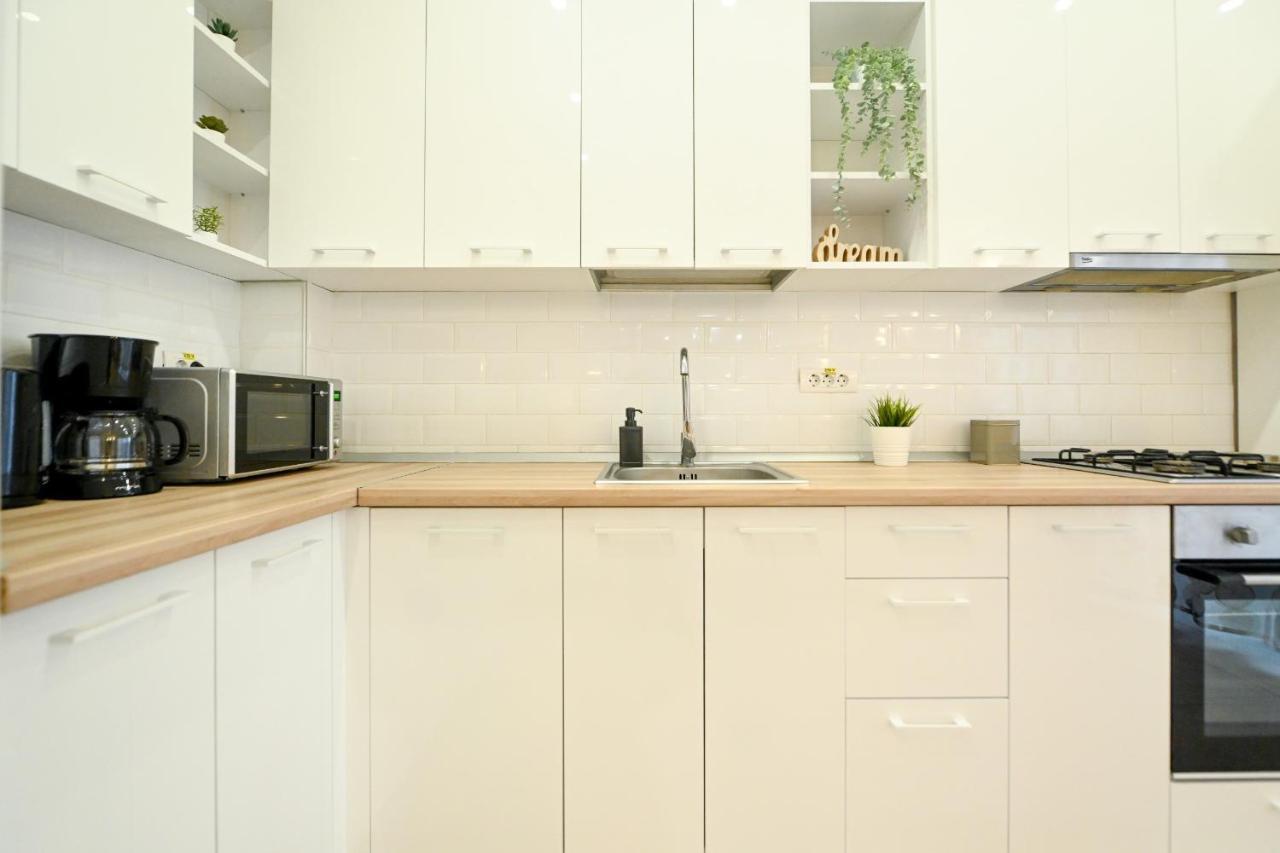Splendid 2Br Apartment With Breathtaking Views Of Casa Poporului Bükreş Dış mekan fotoğraf