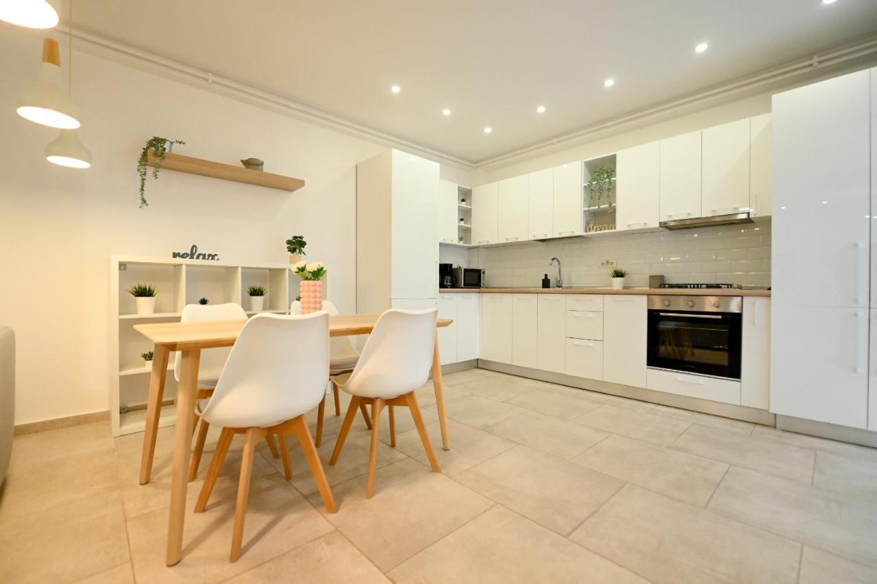 Splendid 2Br Apartment With Breathtaking Views Of Casa Poporului Bükreş Dış mekan fotoğraf